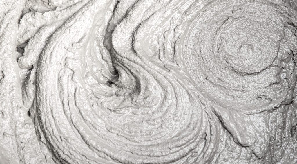 What’s the Difference Between Concrete Batching and Concrete Mixing?